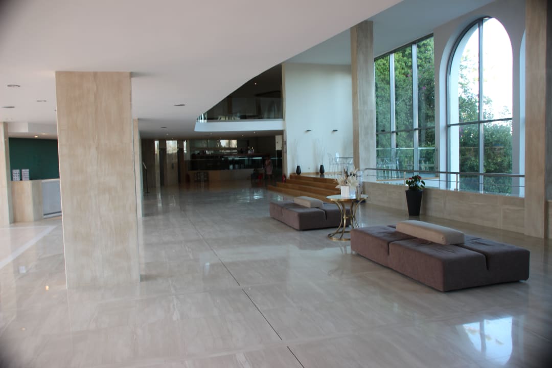 Lobby Caravia Beach Hotel