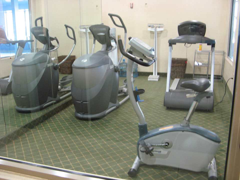 Fitneßraum Holiday Inn Express Hotel & Suites Troy