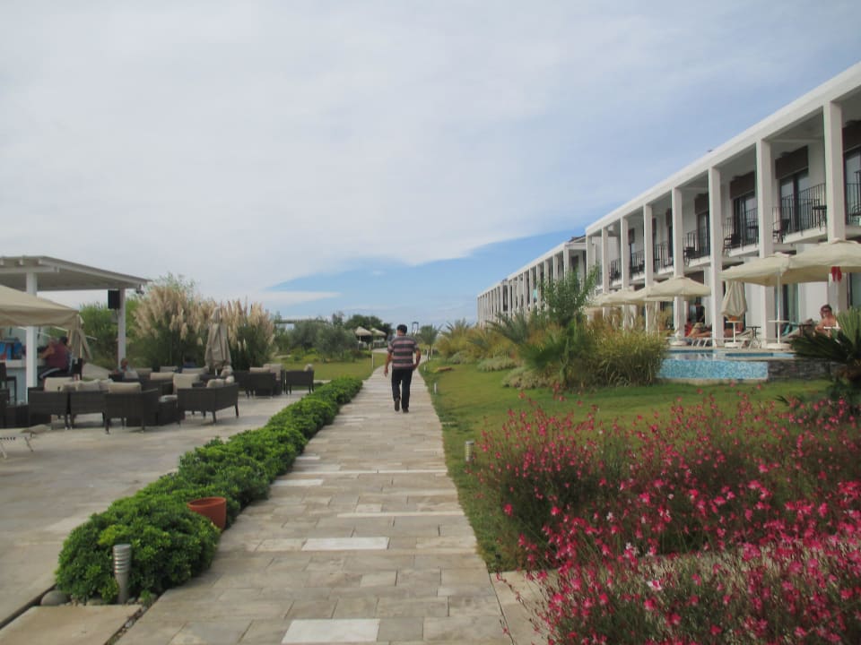 Wege durch die Anlage Jiva Beach Resort