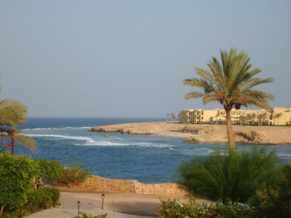 Blick auf die Bucht Steigenberger Coraya Beach - Adults only