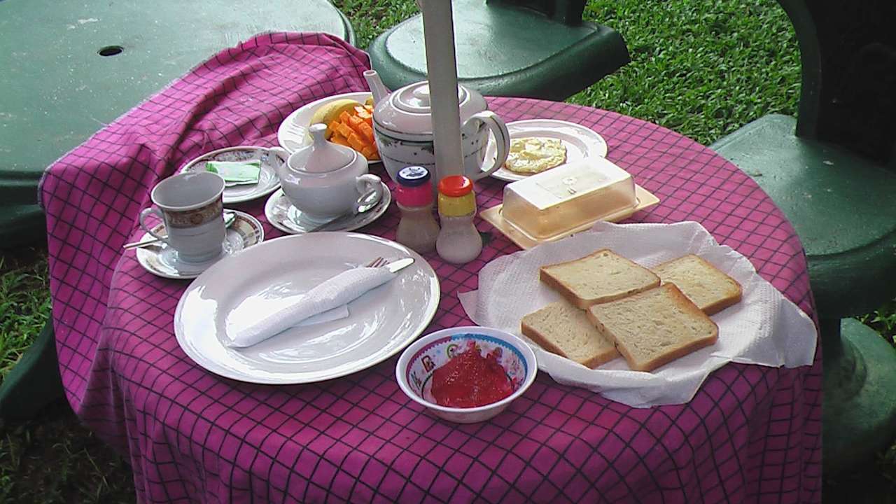 Frühstück  Guesthouse Green Garden