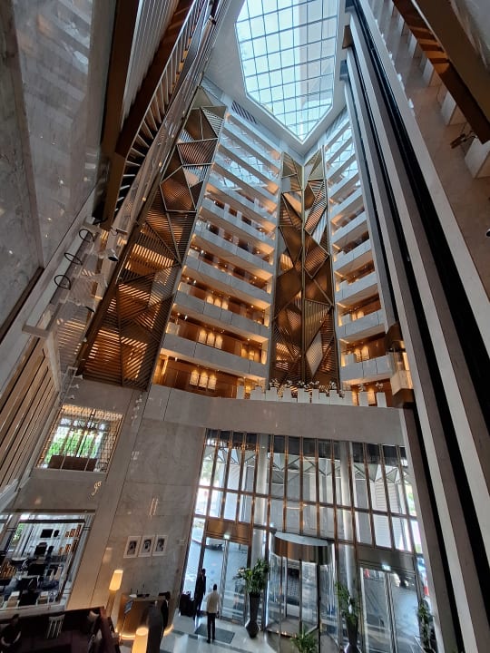 Lobby Al Bandar Rotana - Creek