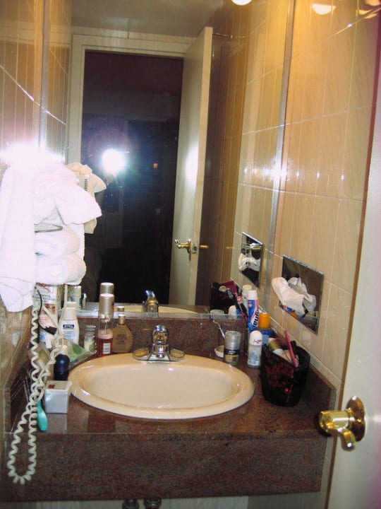 Lavabo im Badezimmer Hotel Travel Inn