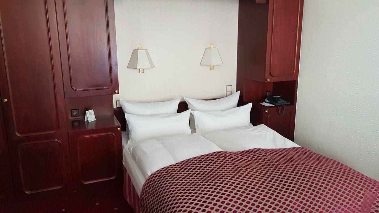 Zimmer Bernstein Villa Kastania