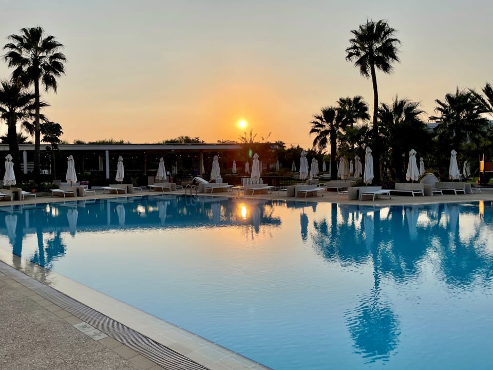 Pool Crystal Springs Beach Hotel