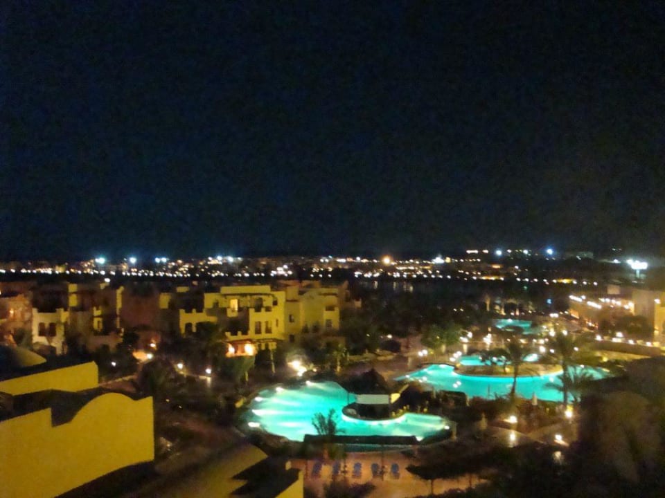 Bei Nacht Steigenberger Coraya Beach - Adults only