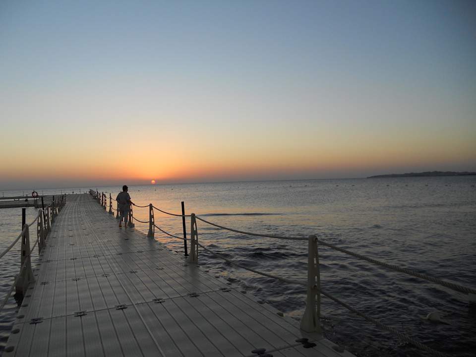 Sonnenaufgang Pickalbatros Palace Resort