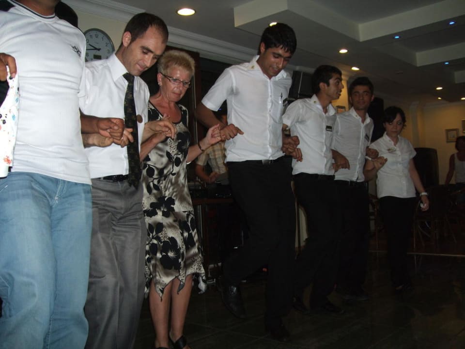 Turkosh dance Hotel Aslan City Kleopatra