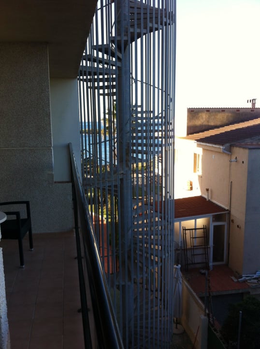 Sicherheit muss sein - aber neben dem Balkon AluaSoul Palma