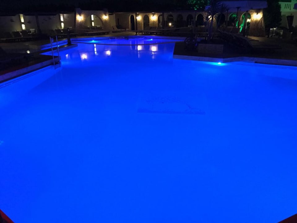 Pool Gaia Garden Hotel