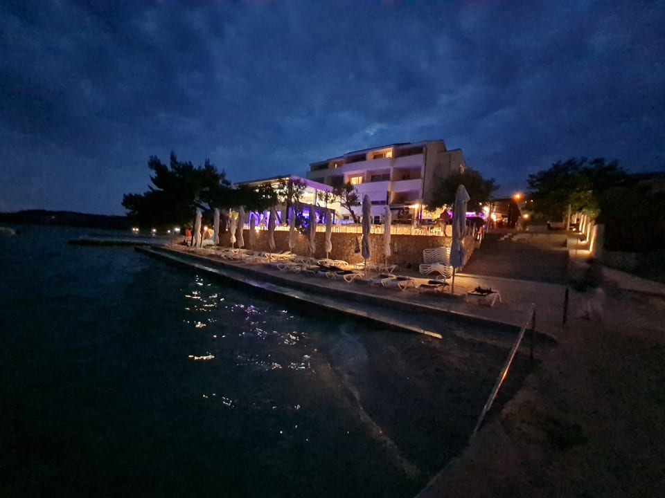 Außenansicht Hotel & Apartments Vila 4m