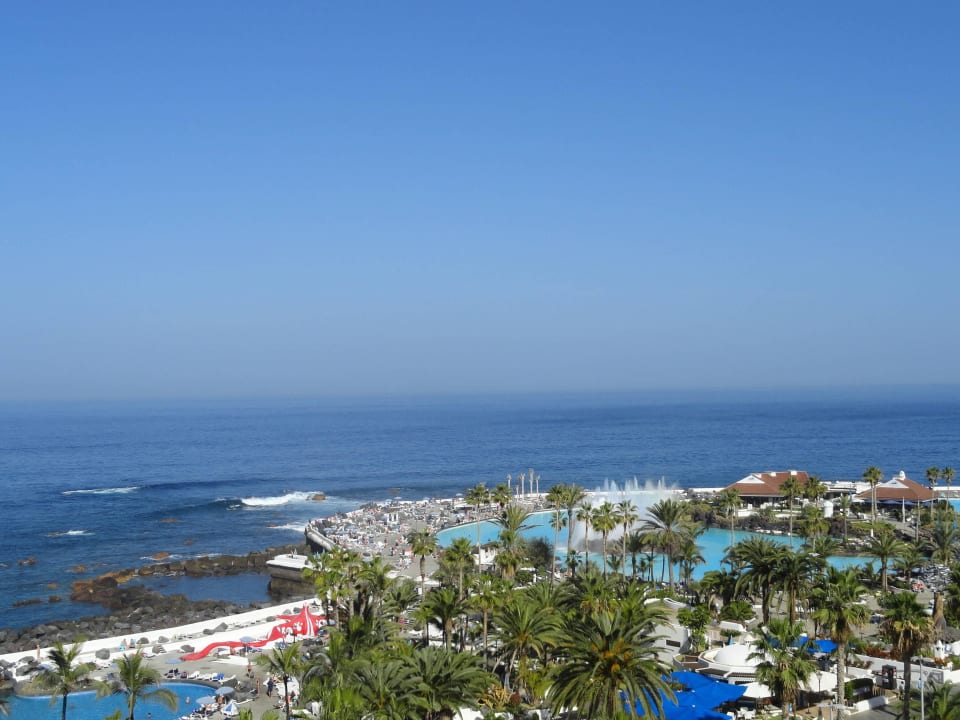 Ausblick von der Dachterrasse (Poolanlage) Hotel ValleMar