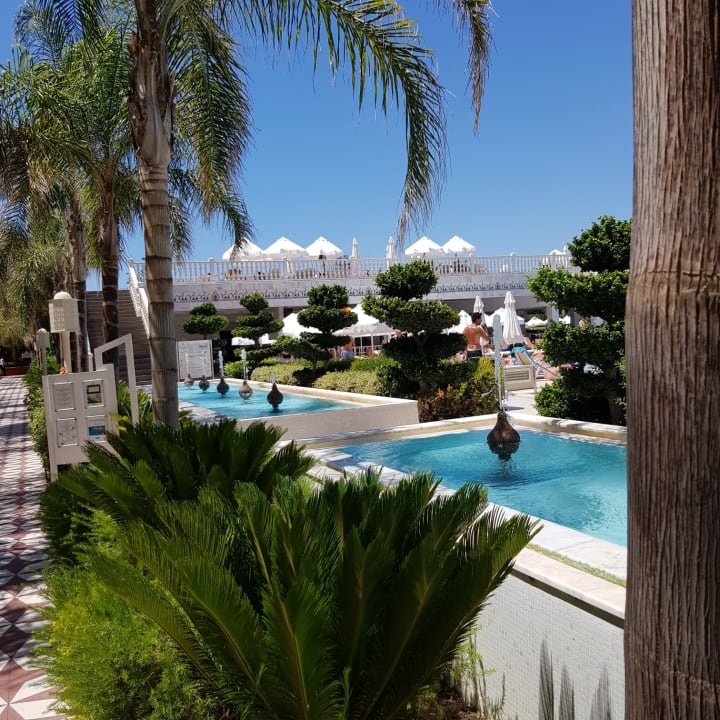 Gartenanlage Royal Taj Mahal Hotel