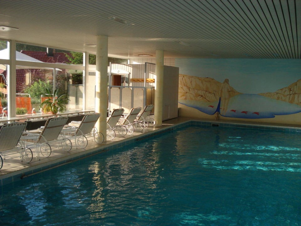 Pool mit Sauna Hotel Sonnenberg Garni
