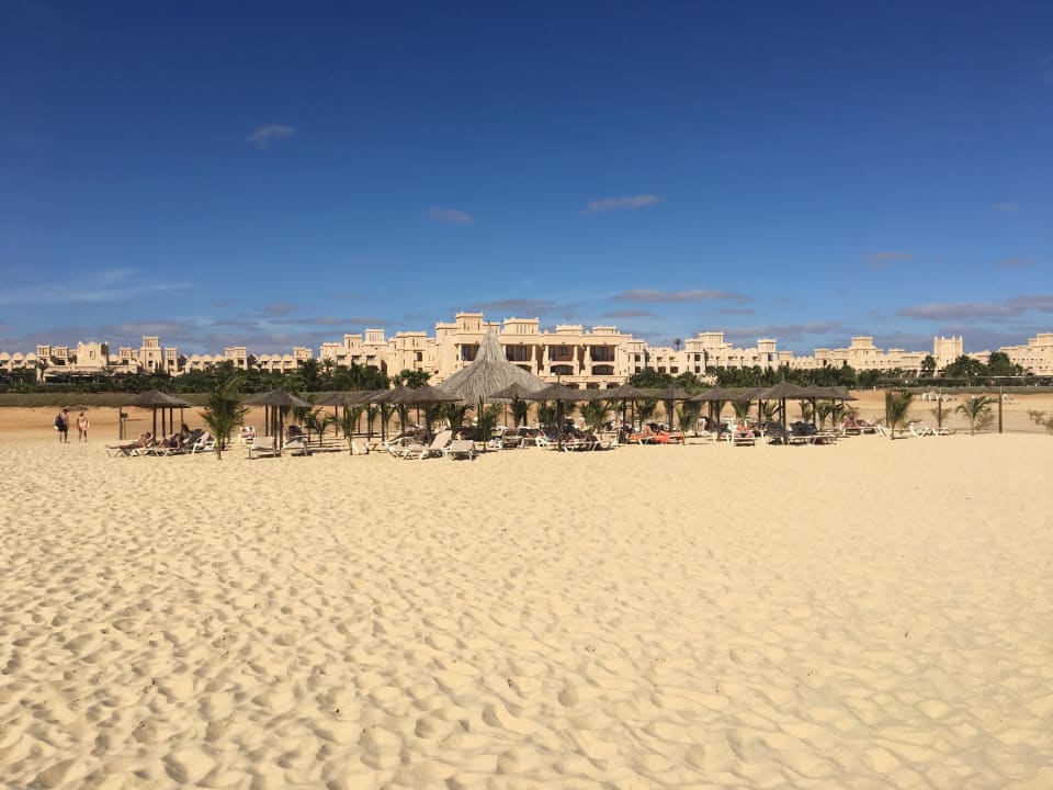 Hotel aus Strandsicht Hotel Riu Touareg