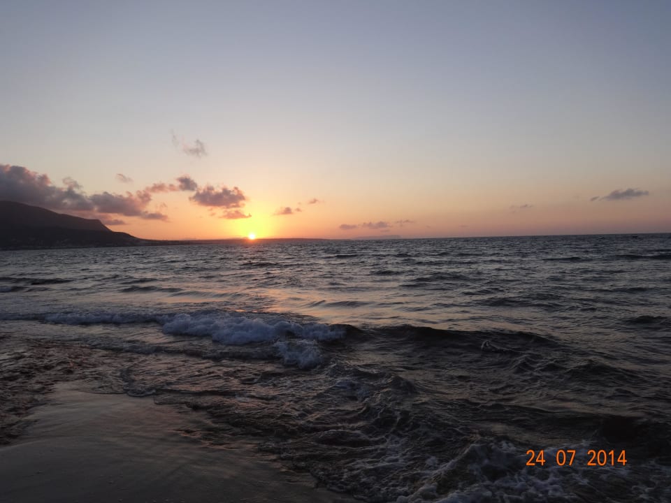 Zachód słońca High Beach Resort