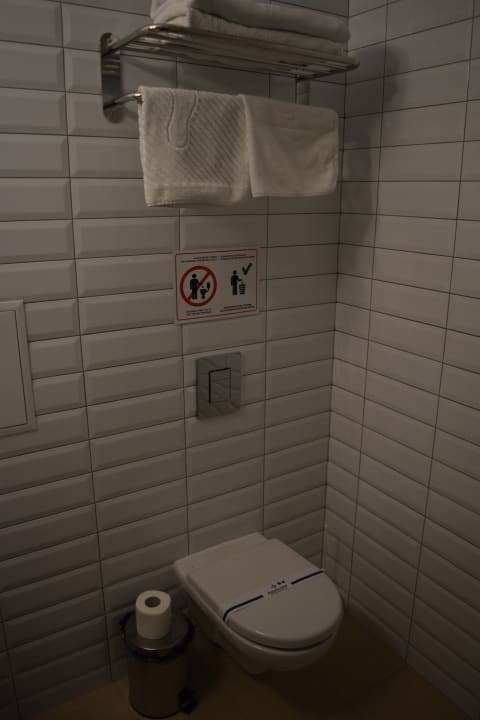 Baseina Street 23, Badezimmer Partner Guest House Baseina Street