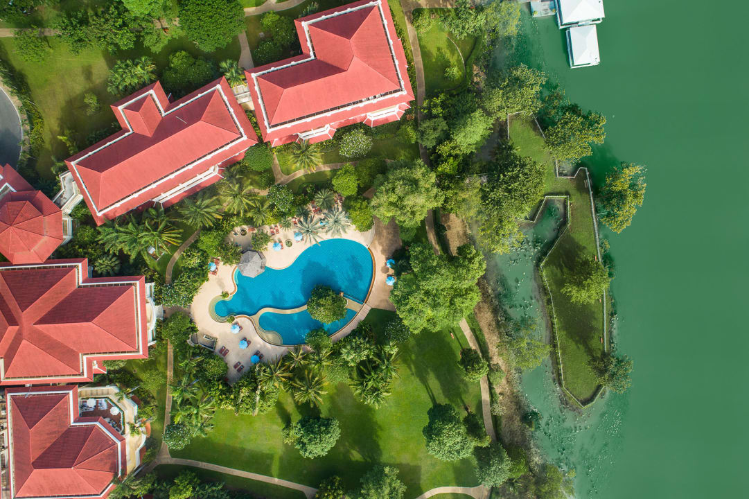 Pool Away Kanchanaburi Dheva Mantra Resort & Spa