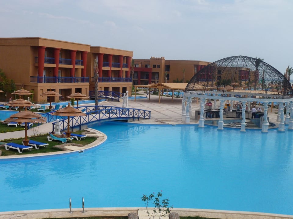 Basen w części Palace Titanic Beach Spa & Aqua Park