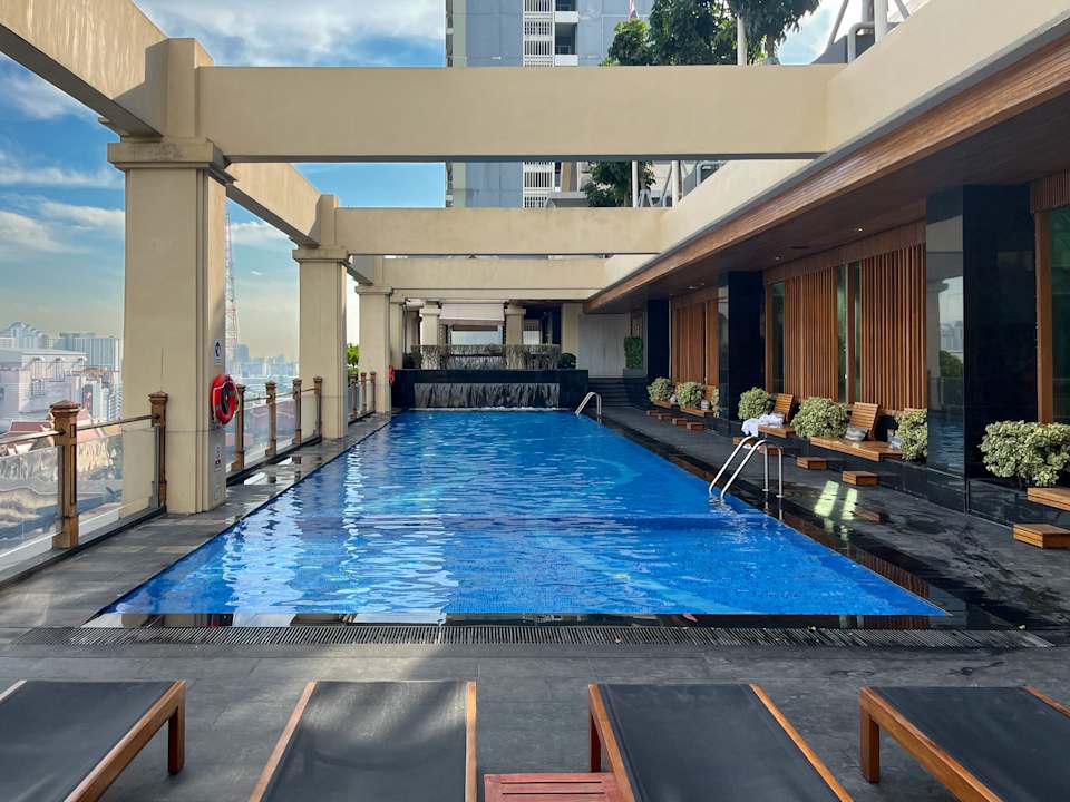 Pool Lancaster Bangkok