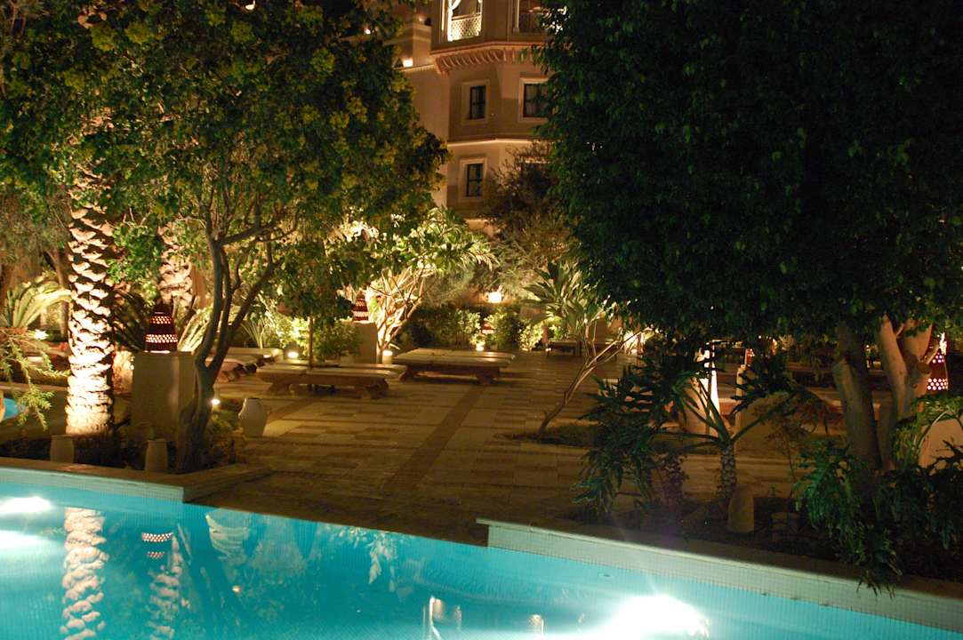 Verlassene Liegen am Abend Makadi Palace