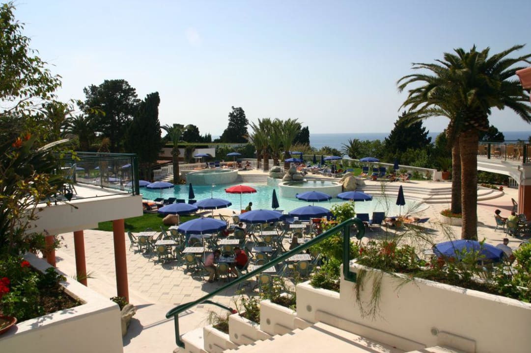 Blick auf den neuen Pool Aldiana Club Rocca Nettuno Calabria