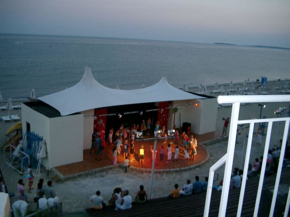 Amphietheater Paradise Beach Hotel