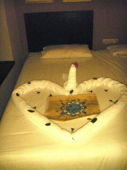 Dekoration vom Zimmer-Service Steigenberger Coraya Beach - Adults only