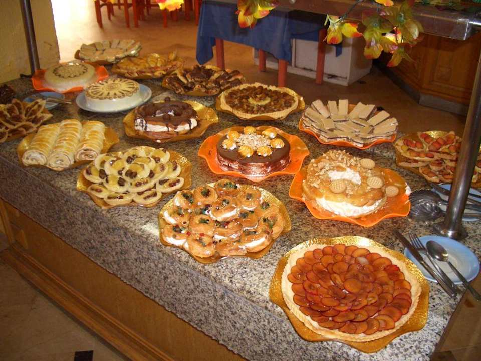 Schöne Kuchendeko Hotel Zenith, Kinza & Anais