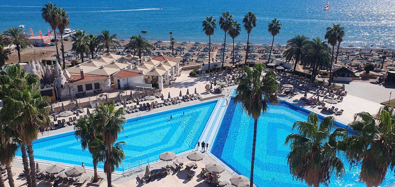 Pool Adora Hotel & Resort