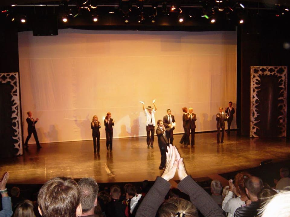 Michael Jackson Show Club Grand Side