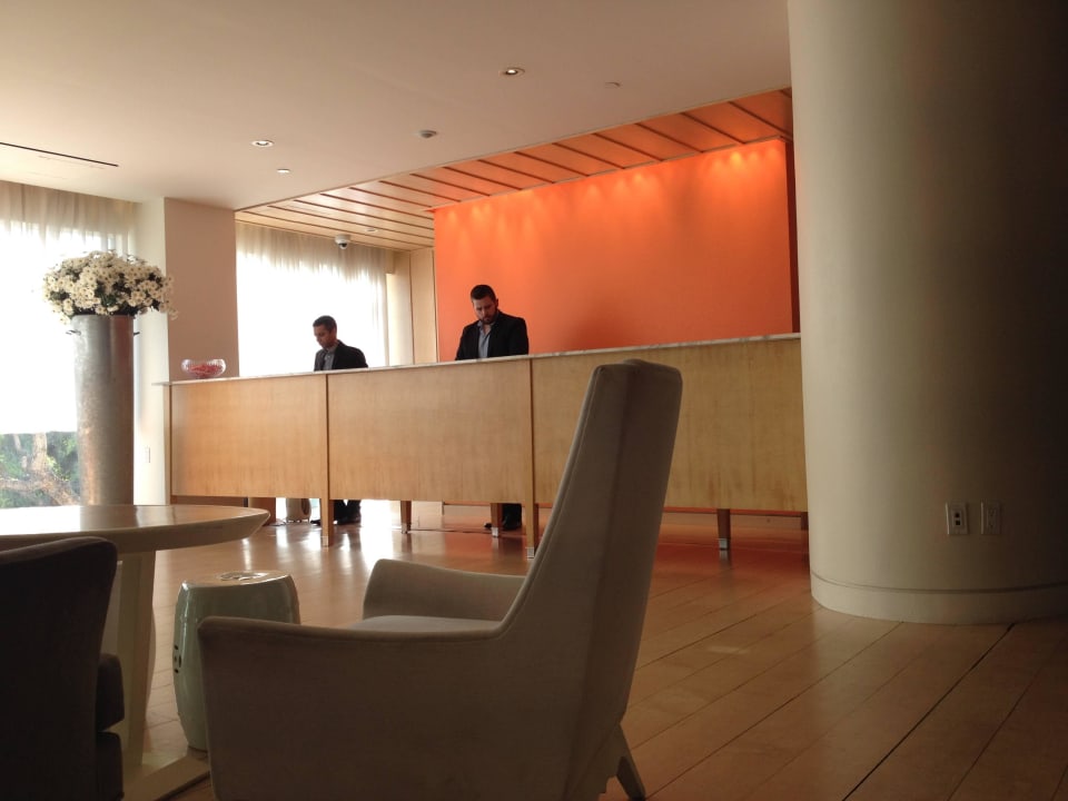Rezeption  Hotel Mondrian