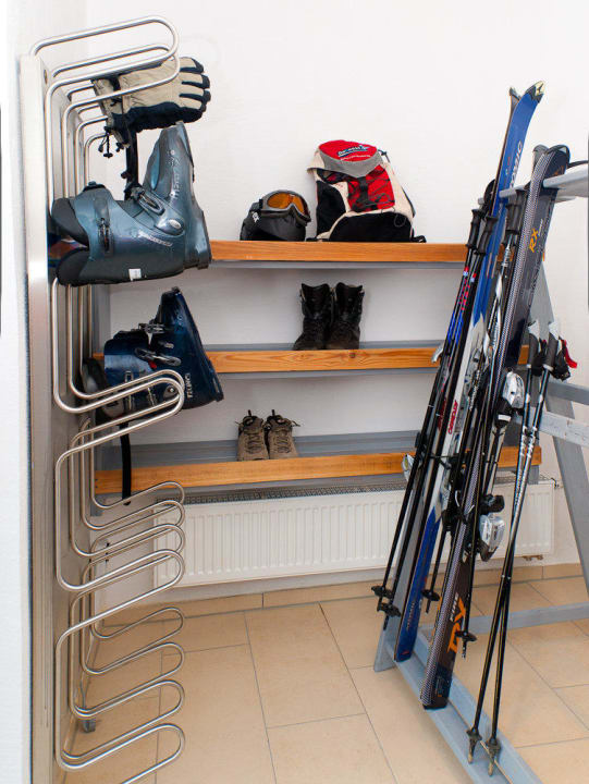 Skidepot mit Schuhwärmer Hotel Gasthof Zur Linde