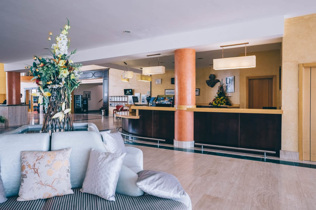 Lobby Grand Muthu Golf Plaza Hotel & Spa