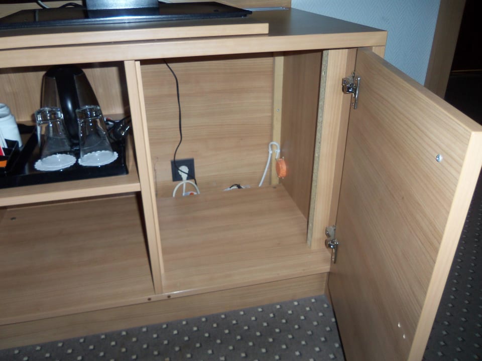 Leider kein Kühlschrank Leonardo Hotel Düsseldorf Airport - Ratingen
