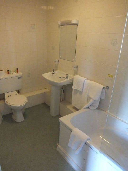 Bad Dreadnought Hotel