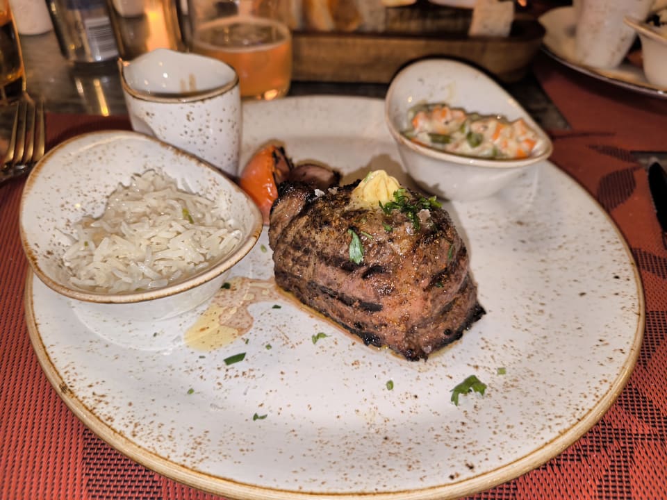 Gastro Fujairah Rotana Resort & Spa