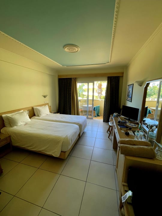 Zimmer Hotel Kalithea Mare Palace