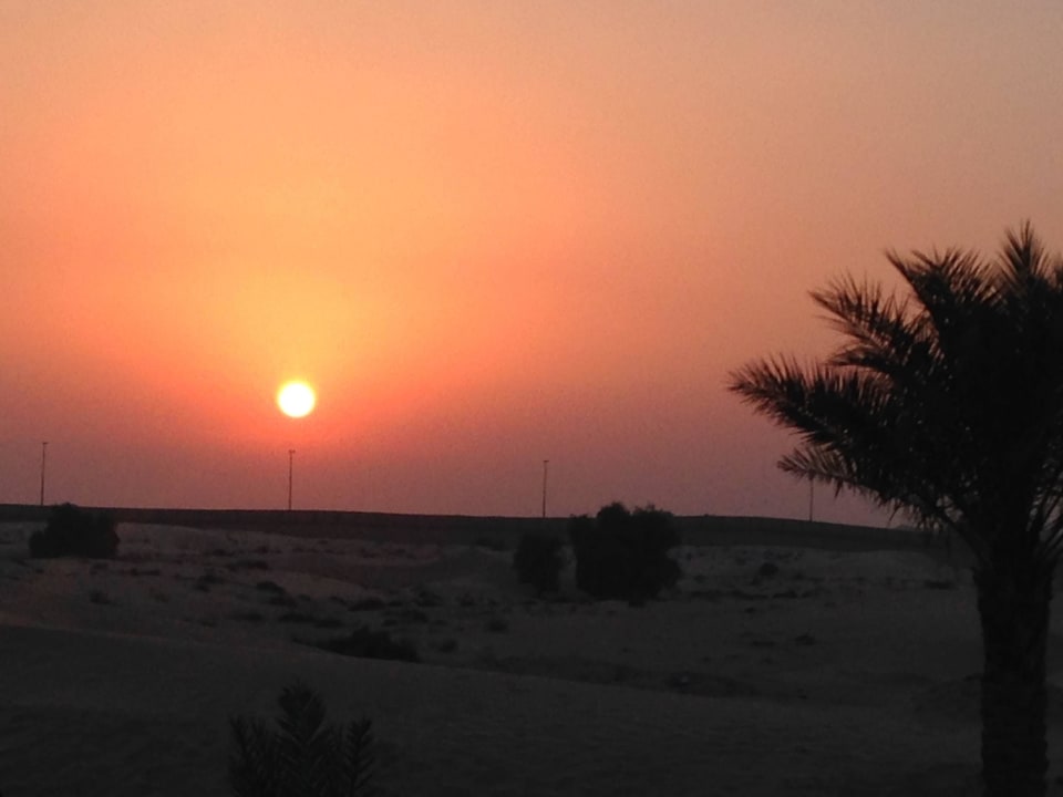 Sonnenuntergang Hotel Bab Al Shams Desert Resort & Spa