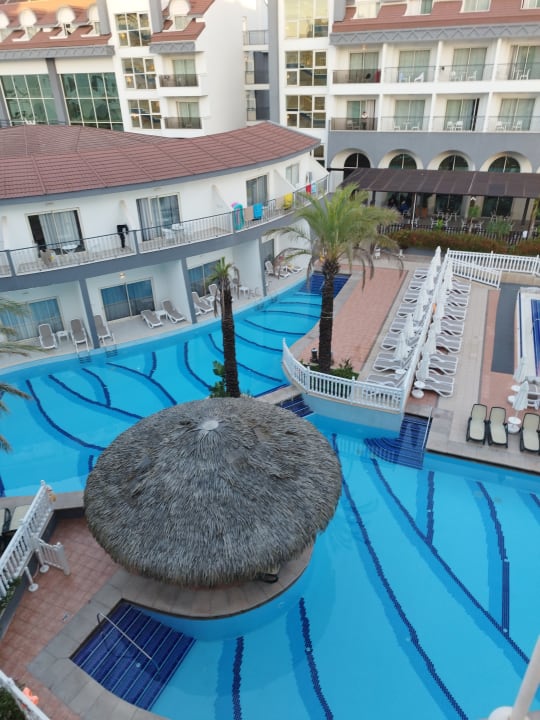 Pool Well Palace Side