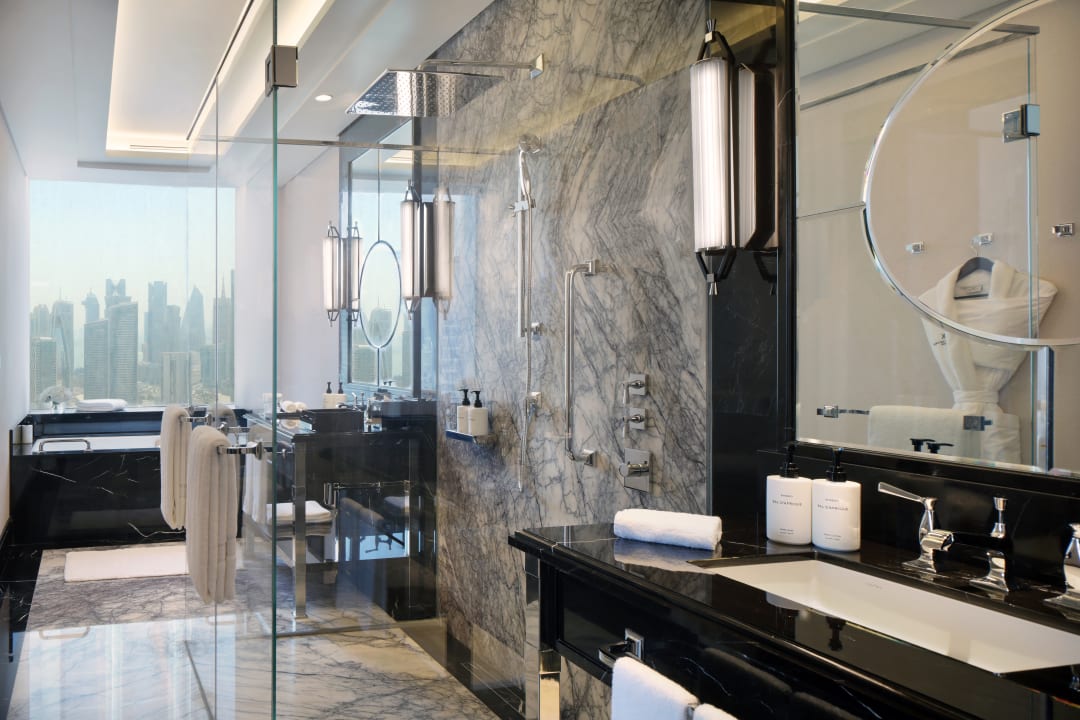 Zimmer Waldorf Astoria Doha West Bay