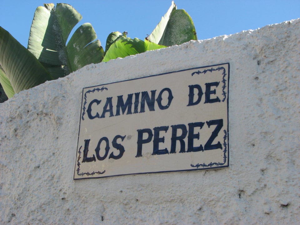 Zufahrtsstraße Villa Rosalva