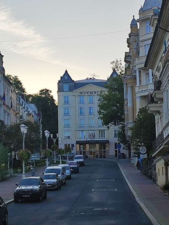 Außenansicht Hotel Olympia