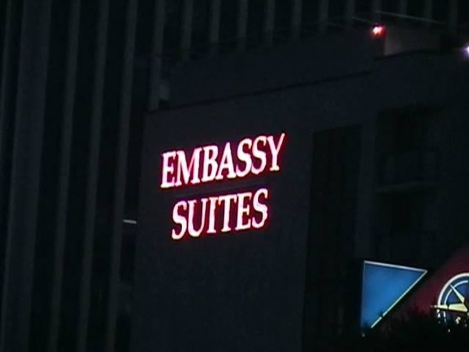 Nachtansicht Hotel Four Points by Sheraton Los Angeles International Airport