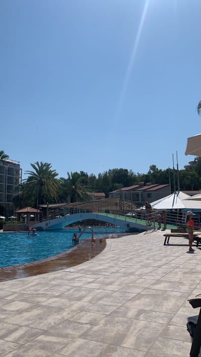 Pool Arum Barut Collection