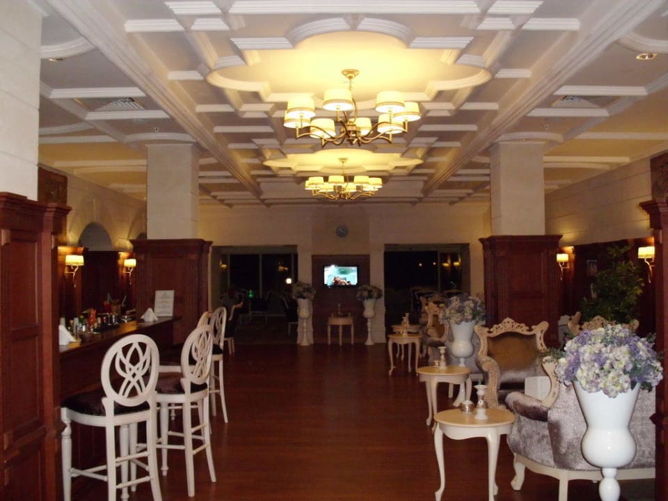 Terrasse Bar - innen Diamond Excellence Resort & Spa