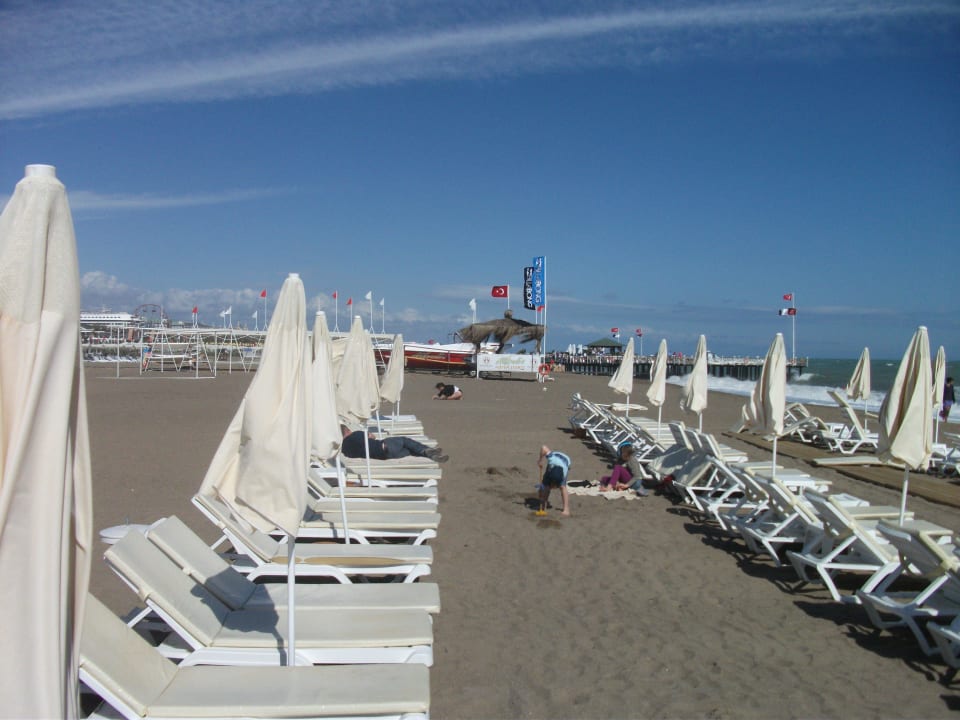 Strand Wyndham Garden Lara