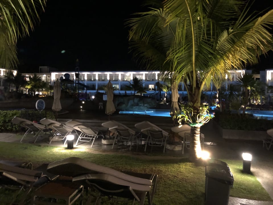 Außenansicht The Sands Khao Lak by Katathani