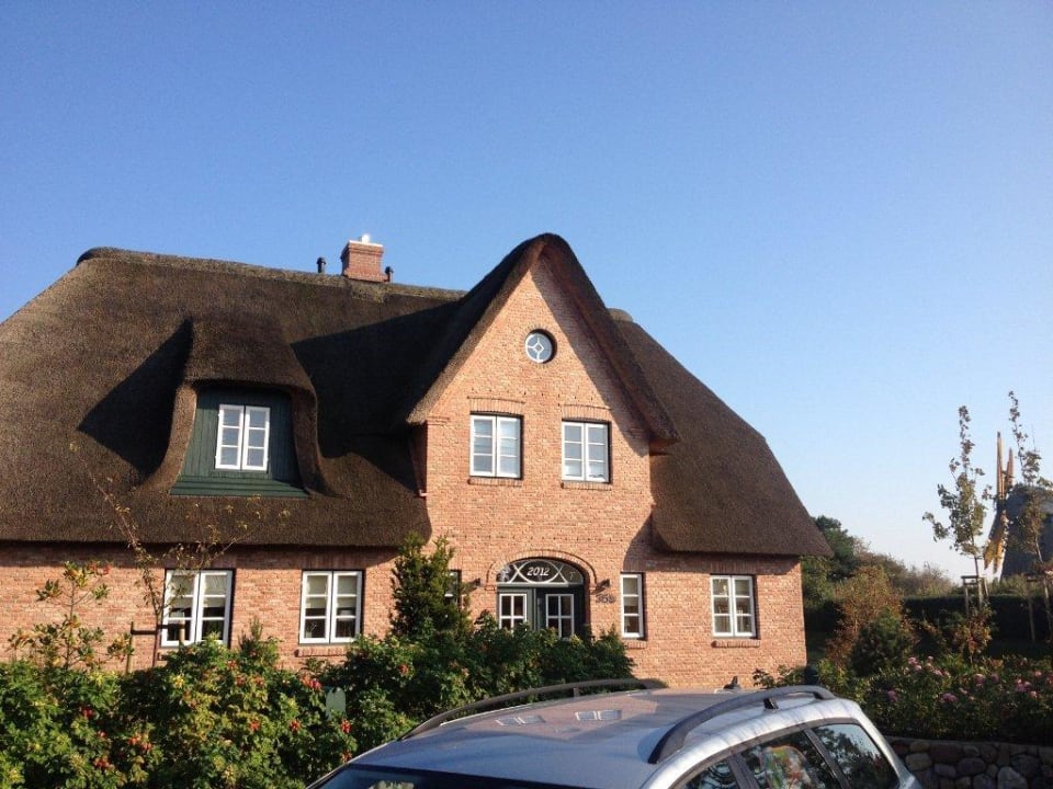 Rechts Hüs 1  links Hüs 2 Ferienhäuser Hüs bi a Maln