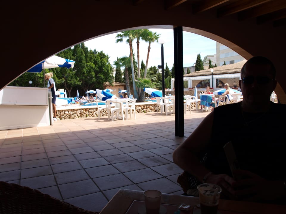 Poolblick von der Poolbar aus gesehen Hipotels Mediterraneo Club